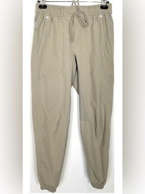 Lululemon license to train jogger.

28 inch inseam